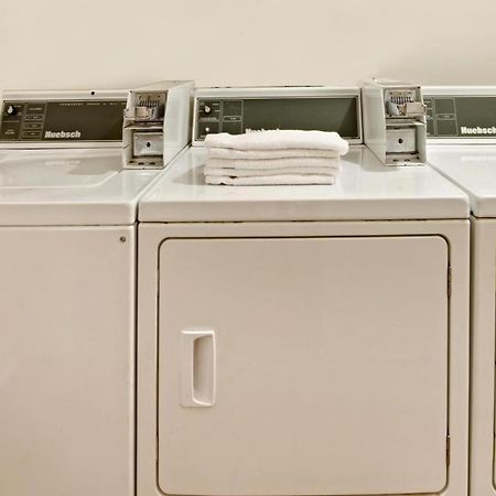Super 8 By Wyndham Plano/Dallas Area Extérieur photo