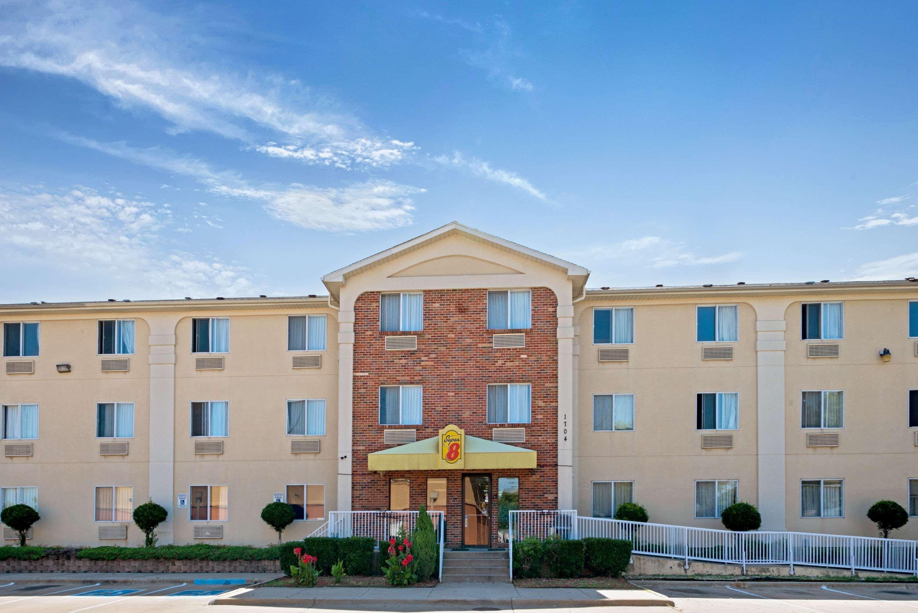 Super 8 By Wyndham Plano/Dallas Area Extérieur photo