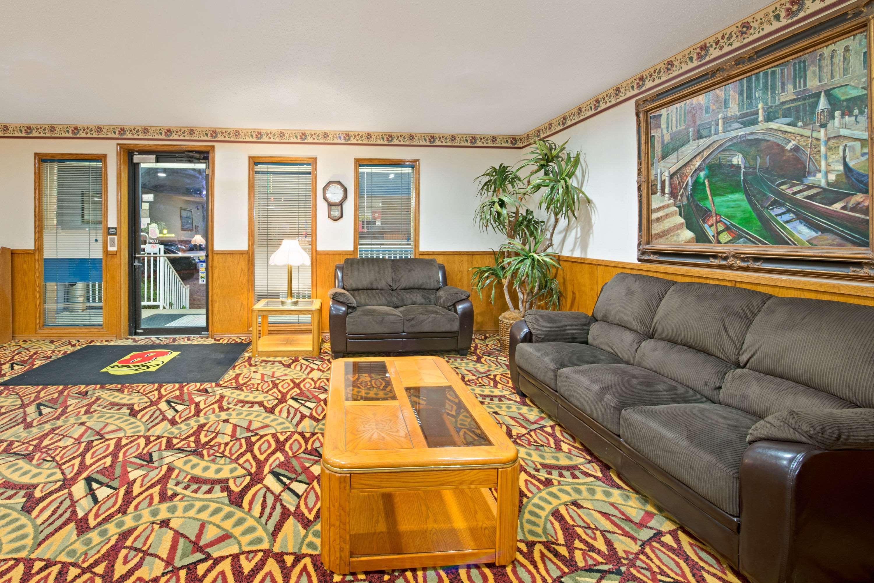 Super 8 By Wyndham Plano/Dallas Area Extérieur photo
